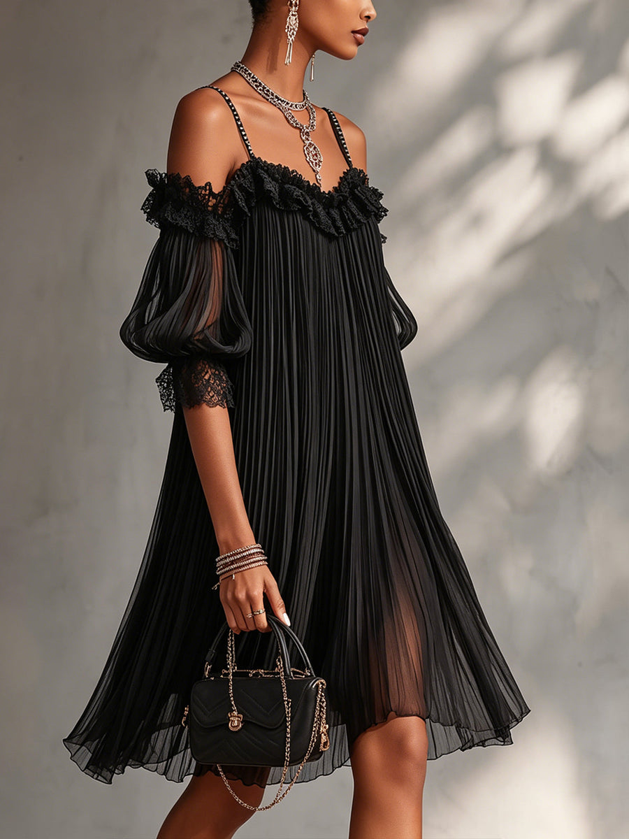 Léonie | Vestido corto negro con hombros descubiertos y borde de encaje