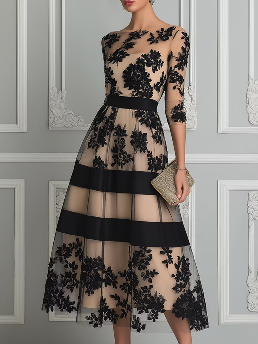 Elena | Vestido midi de encaje negro línea A