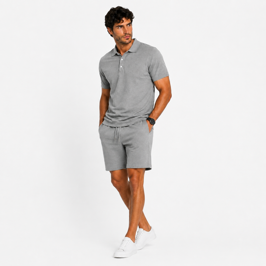 Conjunto de polo gris para mujer, look moderno - District 8