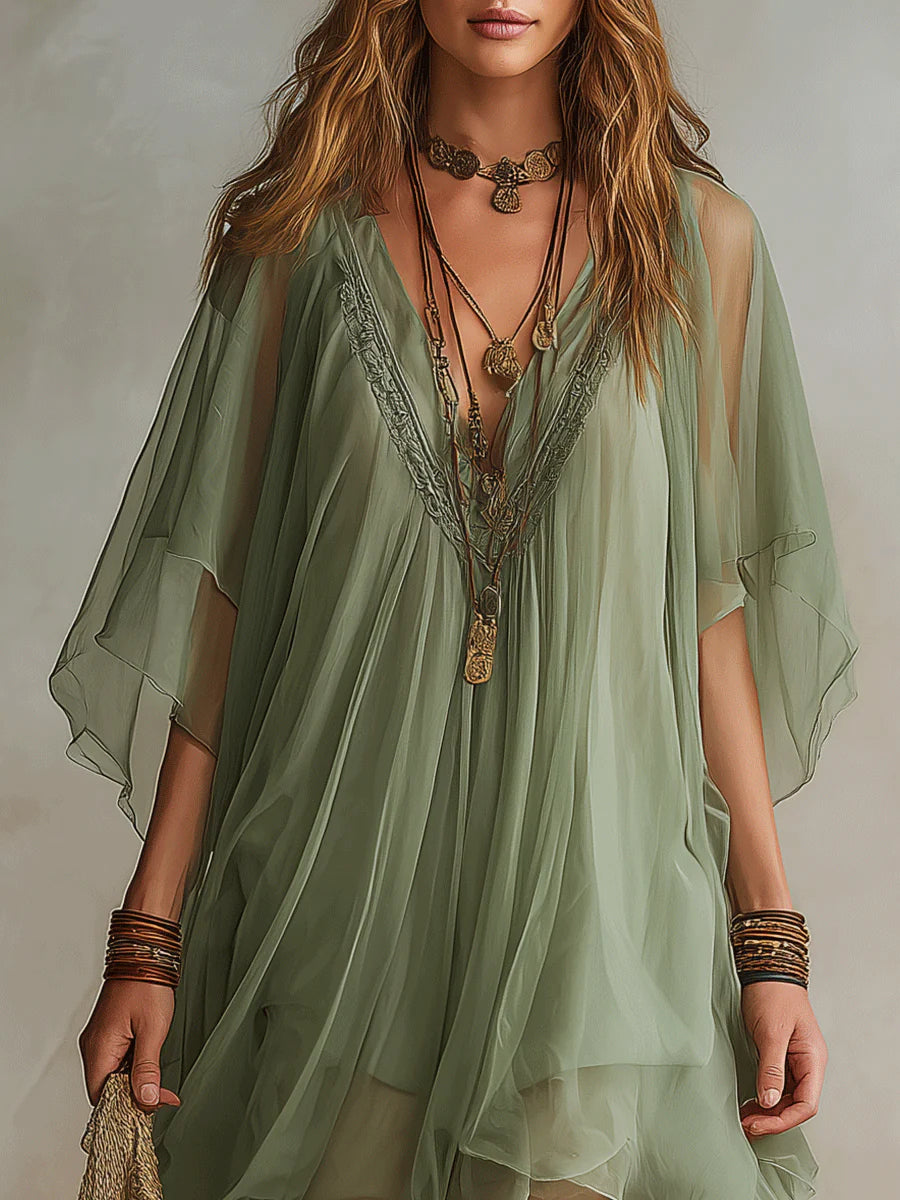 Smeraldo | Vestido corto verde fluido con capas y escote en V