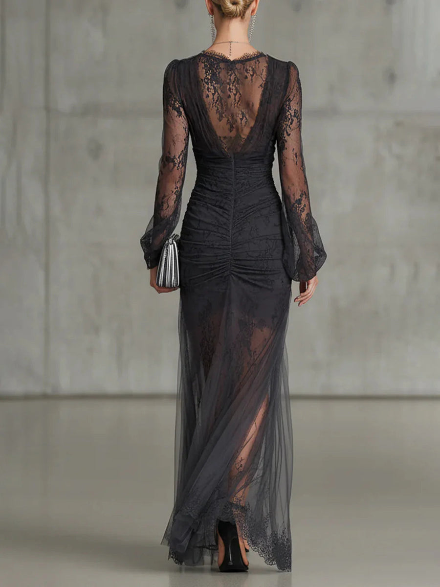 Tessa | Vestido largo de encaje con transparencias