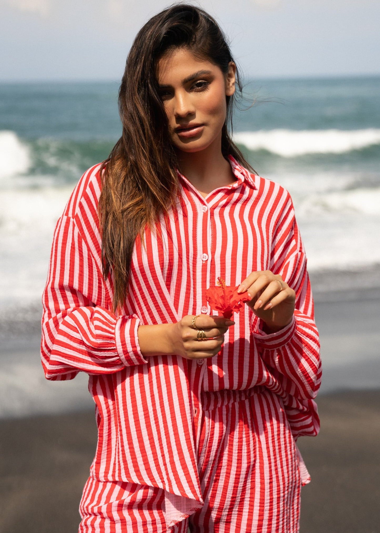 Daniela | Blusa oversize de muselina a rayas · Rojo y fucsia