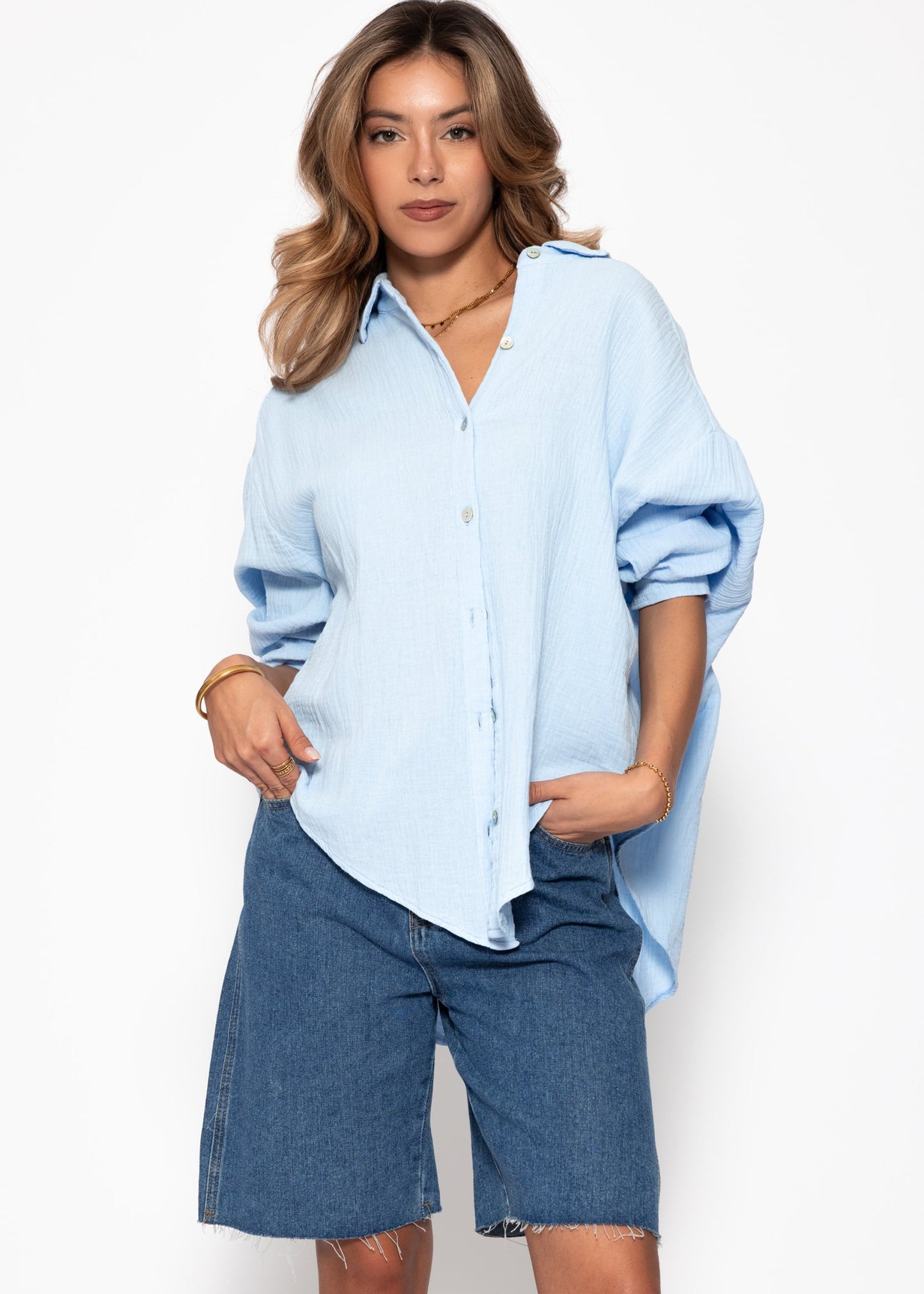 Emma | Blusa oversize de muselina · Azul claro