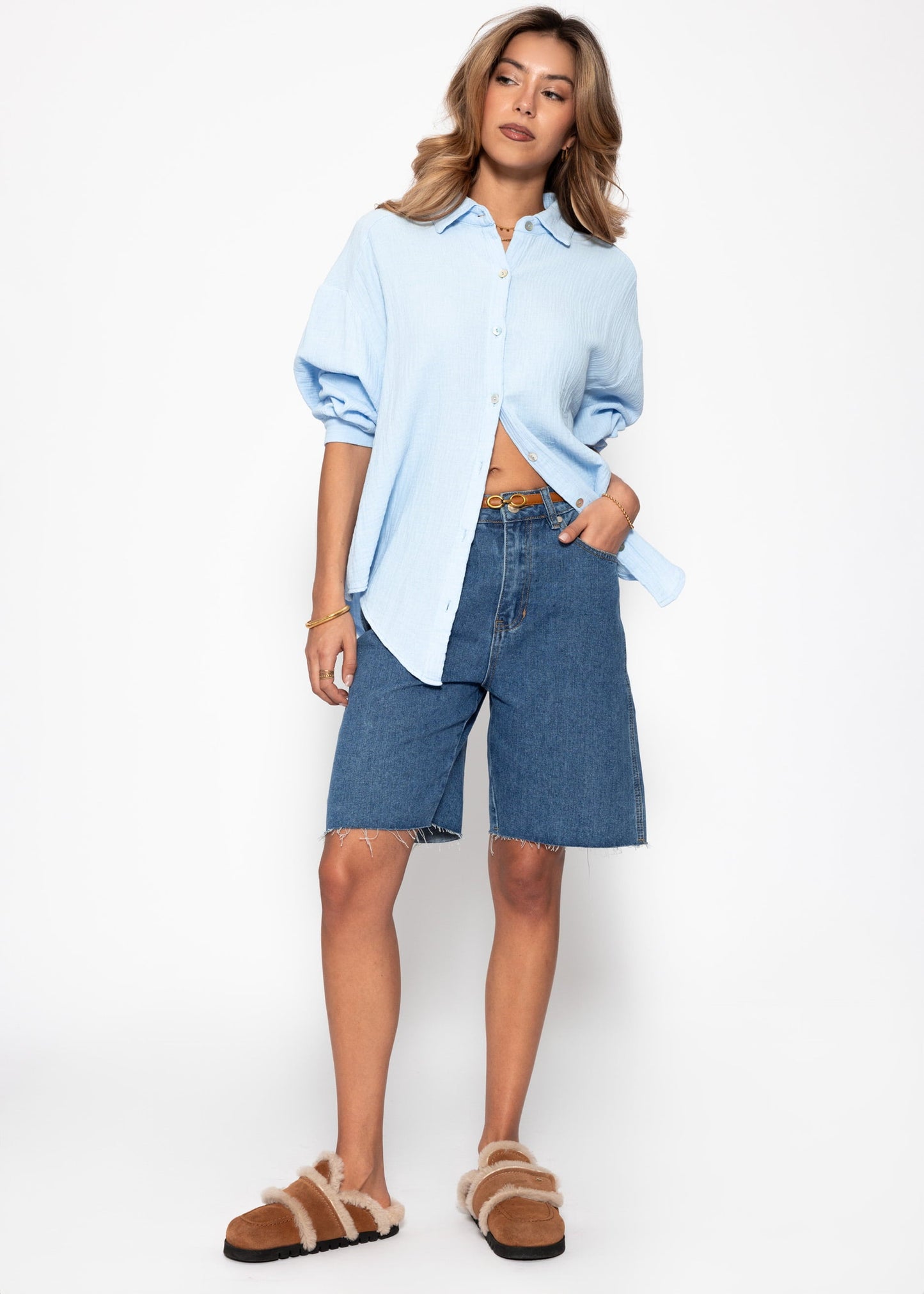 Emma | Blusa oversize de muselina · Azul claro