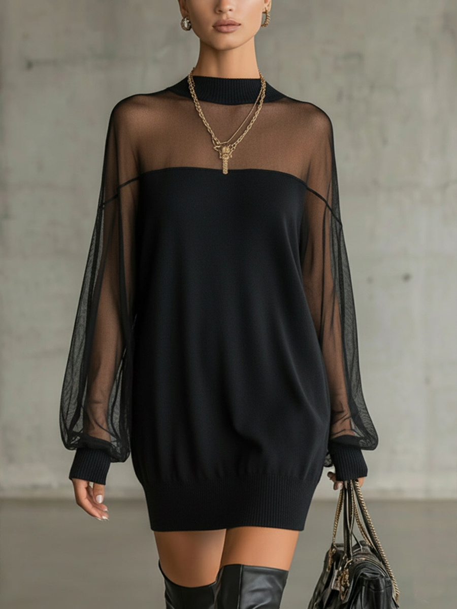 Domitille | Vestido corto negro con mangas de rejilla y cuello alto