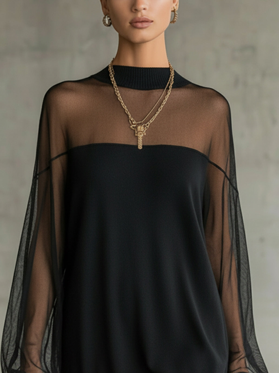 Domitille | Vestido corto negro con mangas de rejilla y cuello alto