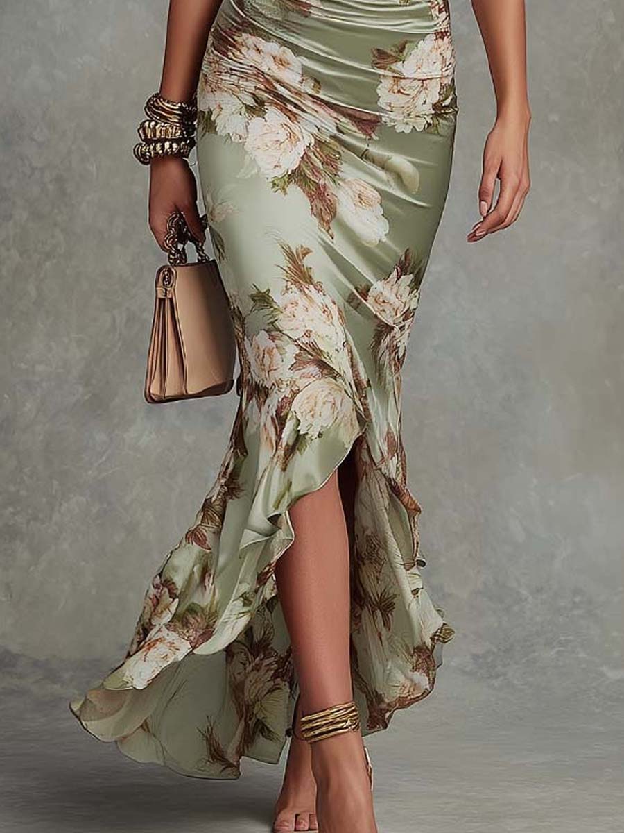 Sage | Vestido largo de satén verde con mangas campana