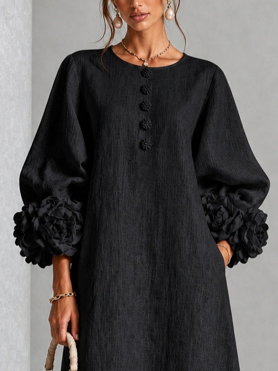 Noa | Vestido midi negro con botones y mangas de flores