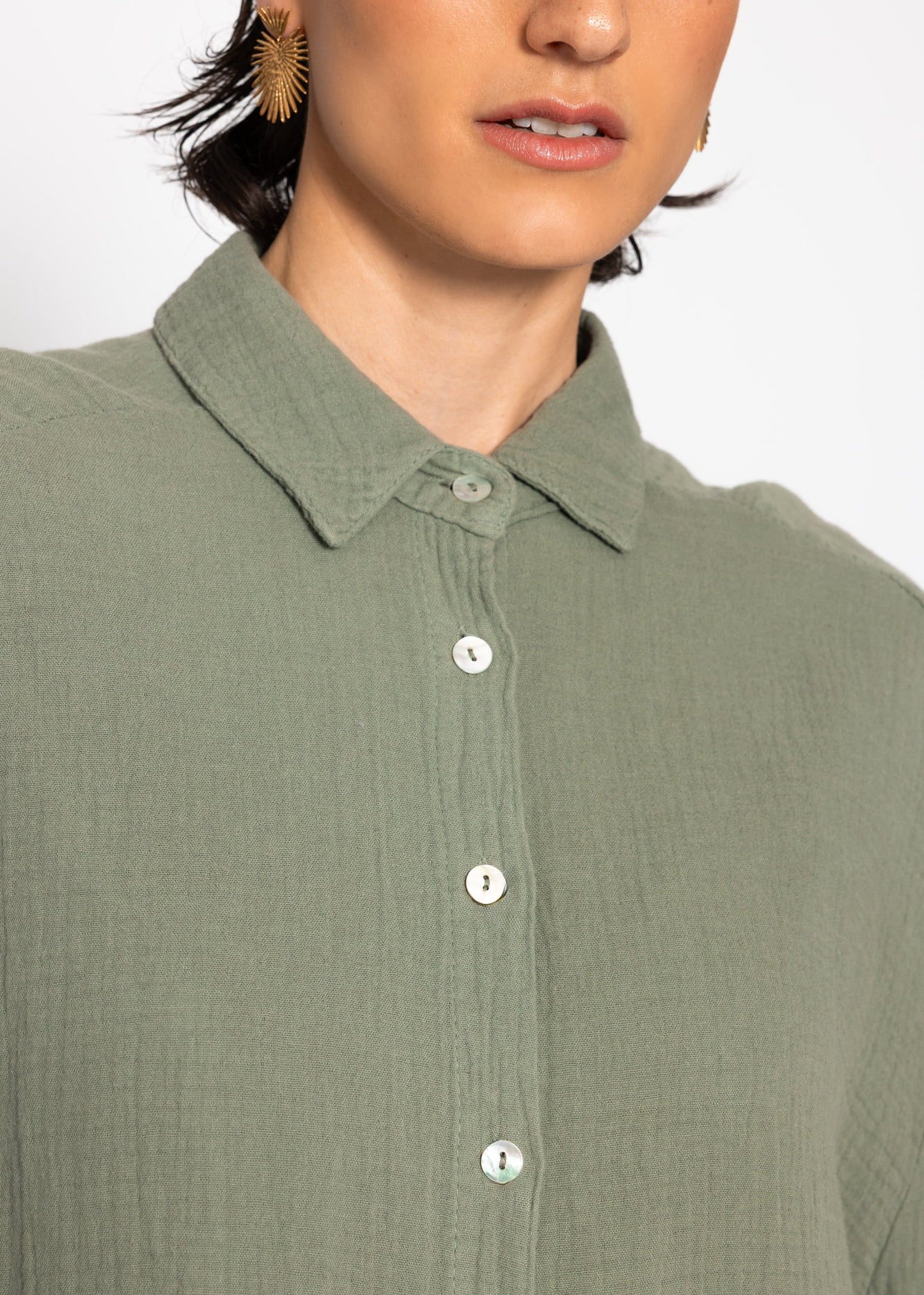 Emma | Blusa oversize de muselina · Caqui