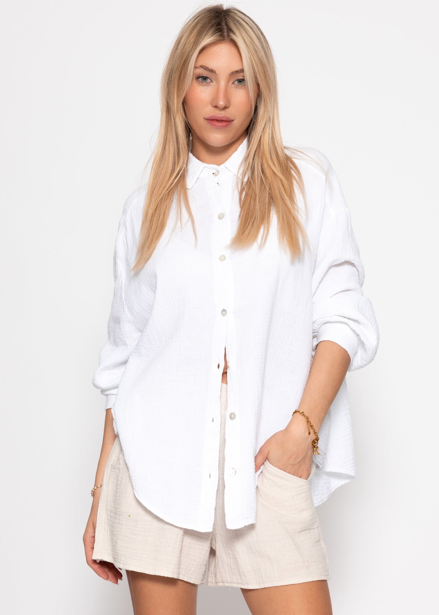 Emma | Blusa oversize de muselina · Blanco