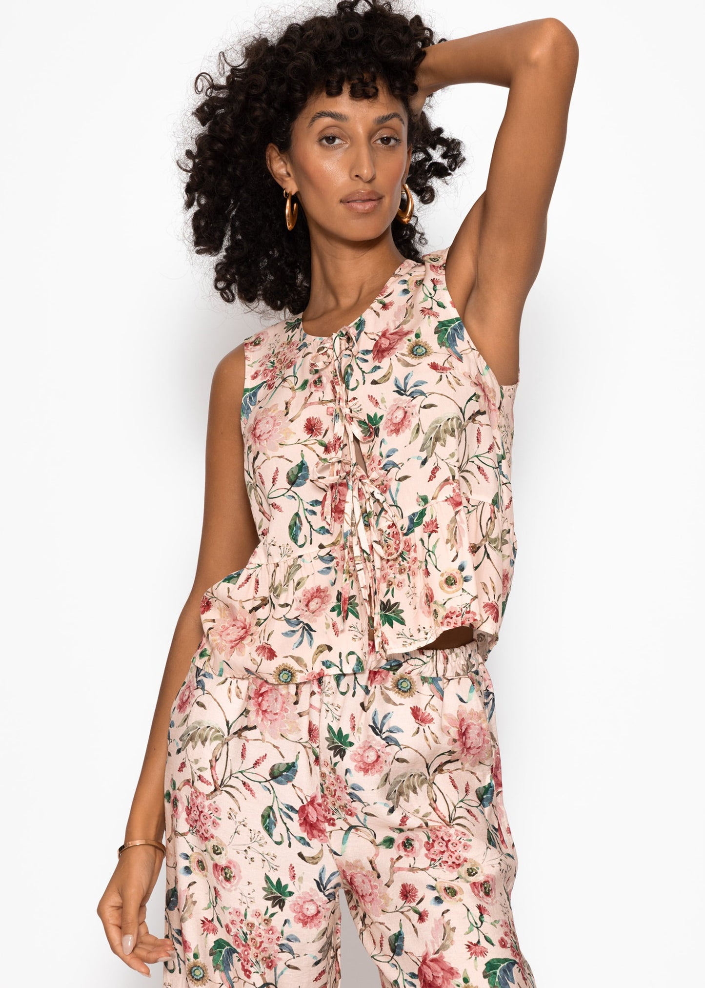 Jimena | Top floral · Beige