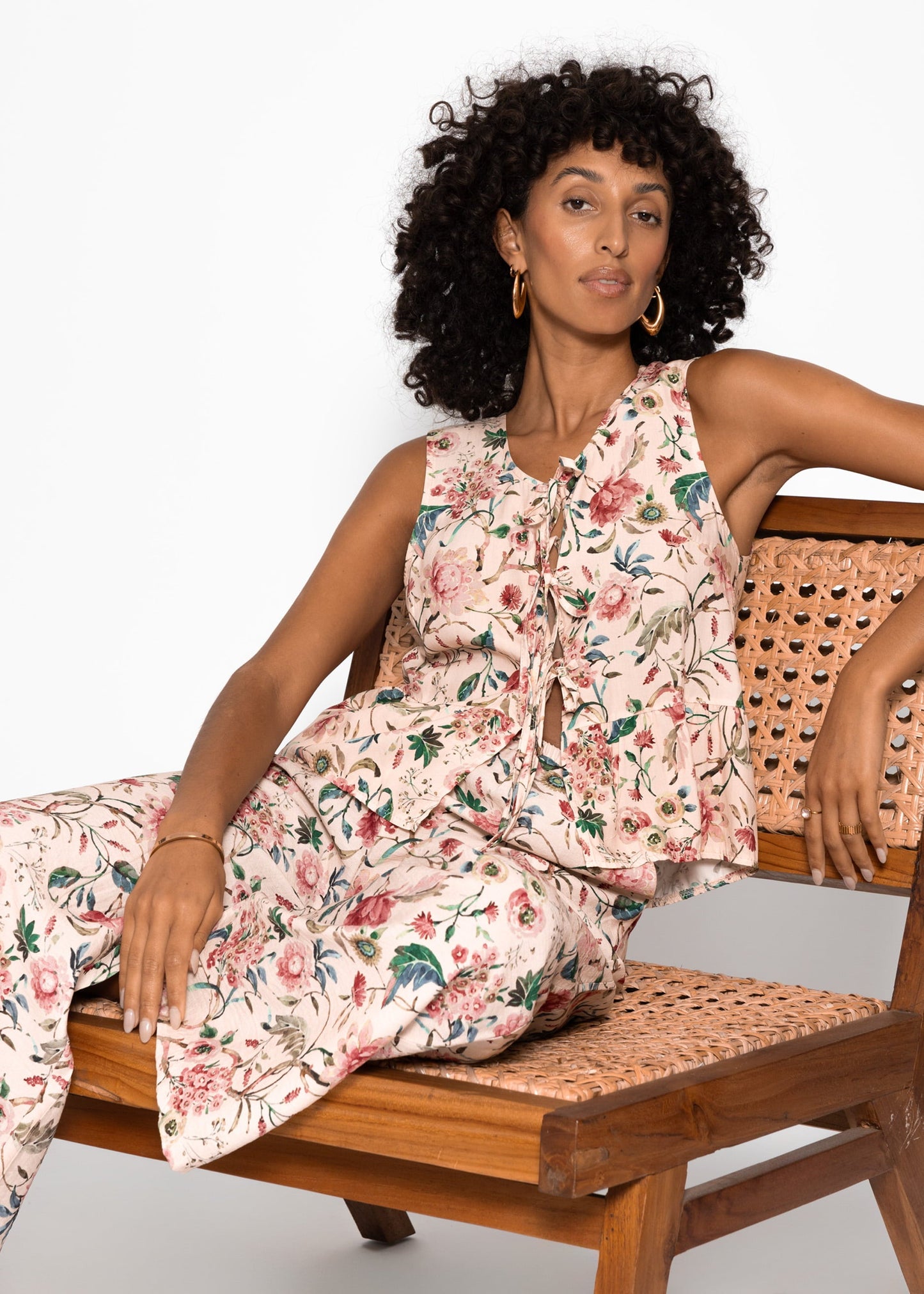 Jimena | Top floral · Beige