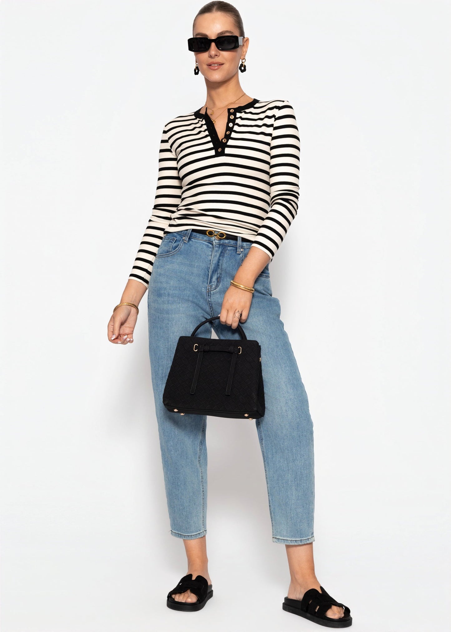 Adela | Camiseta de manga larga a rayas · Negro y blanco