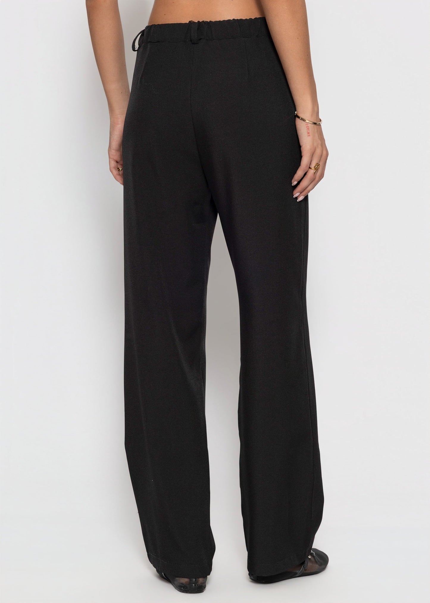 Lucila | Pantalón de talle alto · Negro