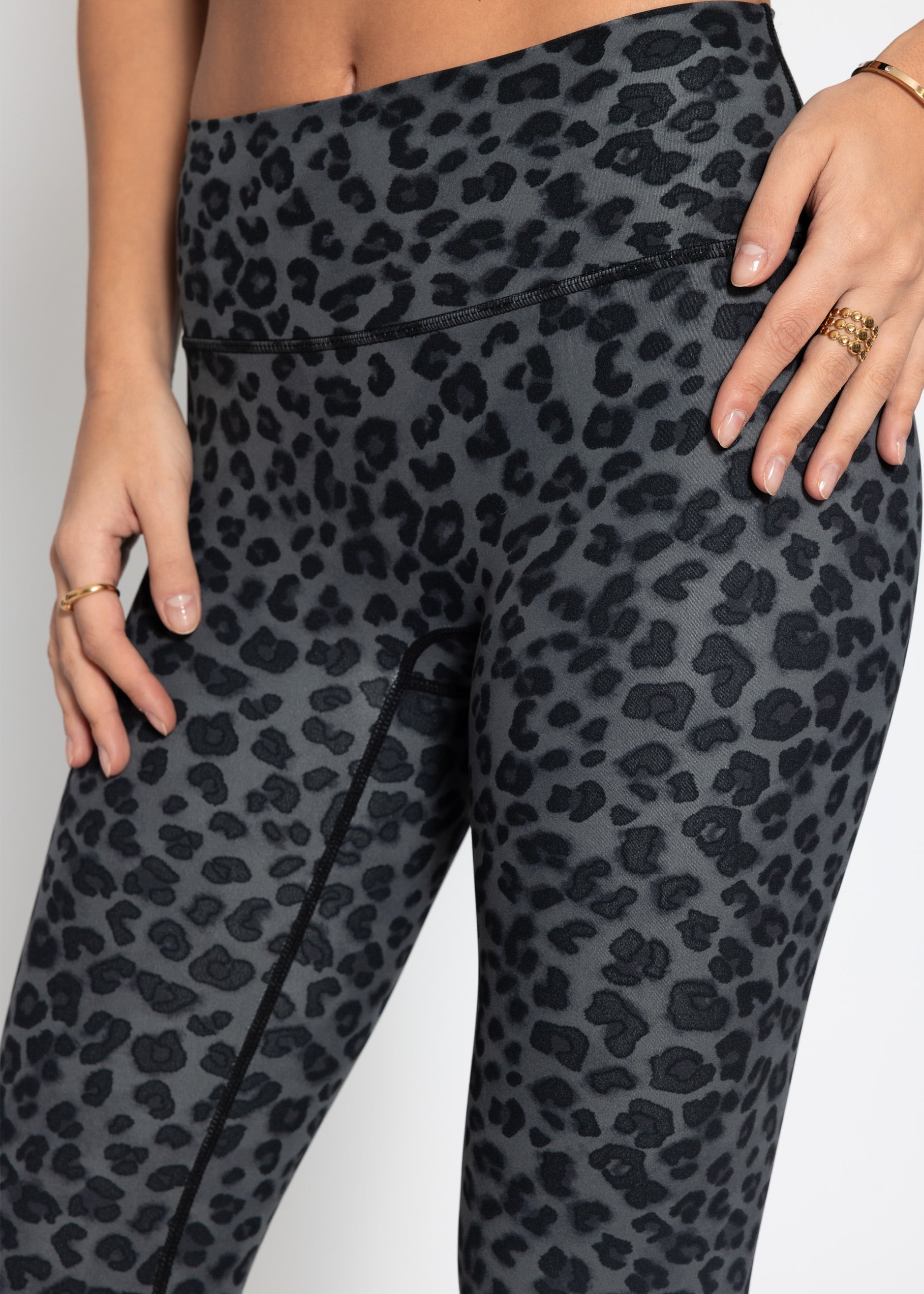 Nora | Leggings deportivos estampado leopardo · Gris