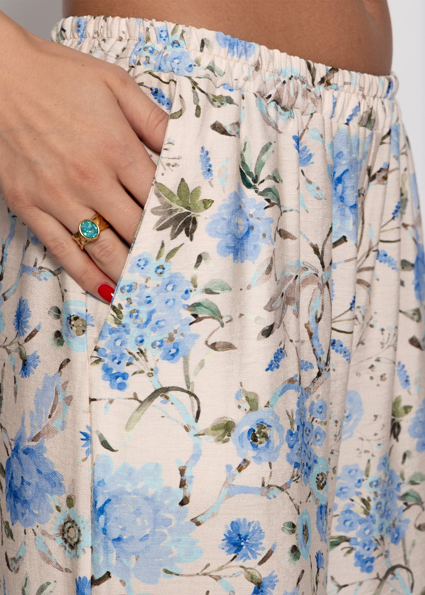 Aurora | Pantalón floral · Beige y azul