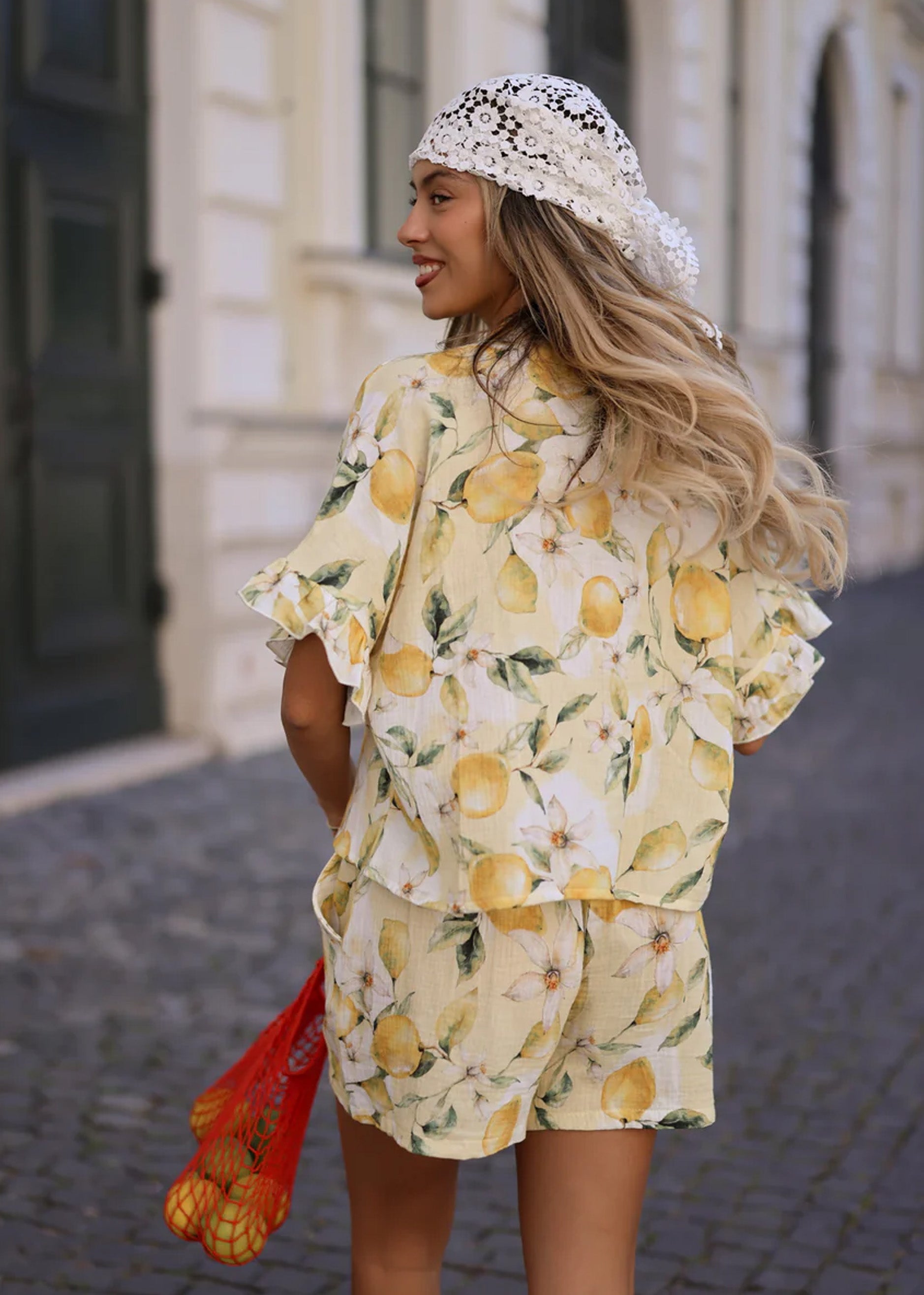 Clara | Blusa de muselina estampado de limones · Amarillo