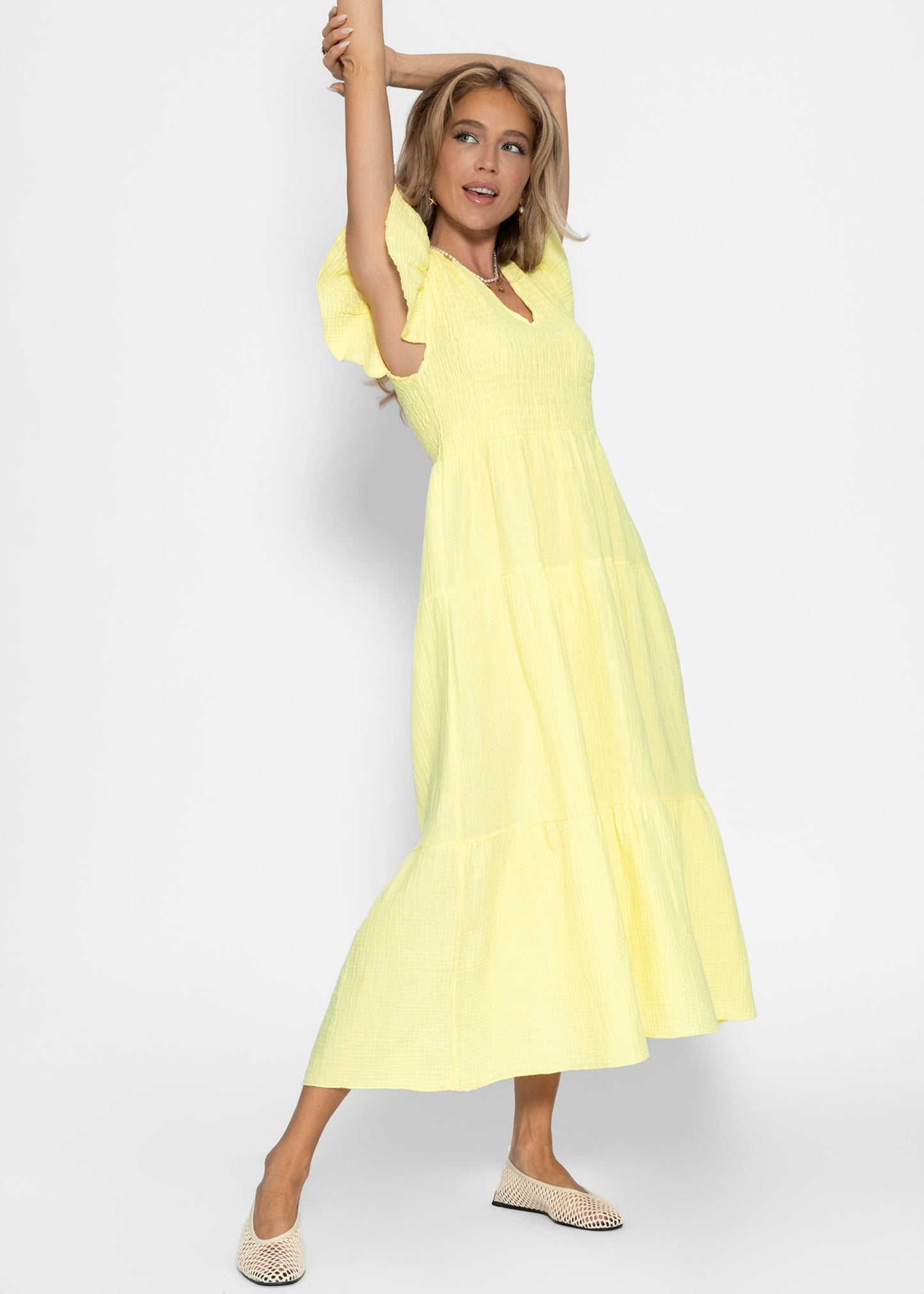 Amara | Vestido largo de muselina · Amarillo mantequilla