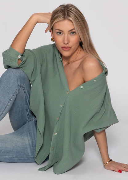Emma | Blusa oversize de muselina · Verde salvia