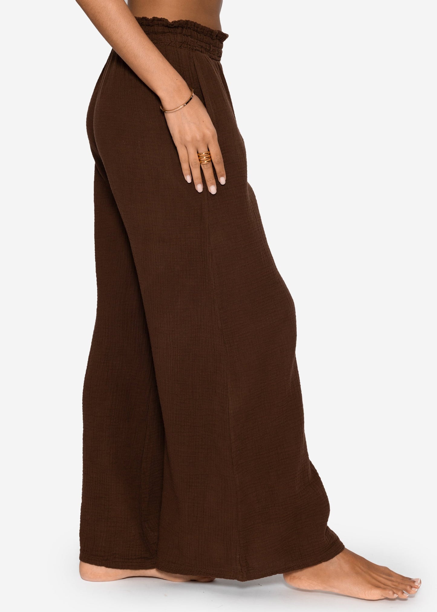 Malva | Pantalón de pernera ancha de muselina · Marrón