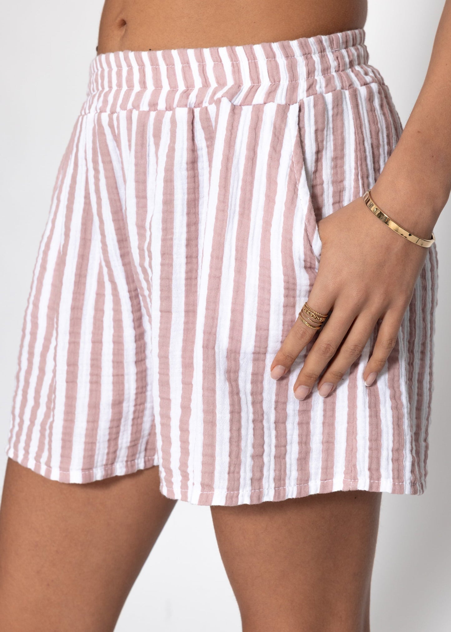 Carla | Shorts de muselina a rayas · Rosa empolvado