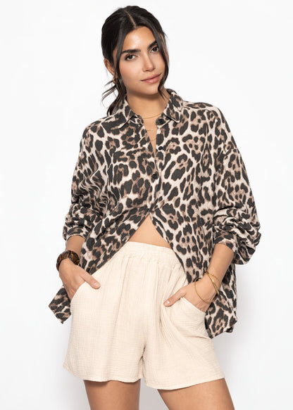 Regina | Blusa oversize de muselina estampado leopardo · Beige claro