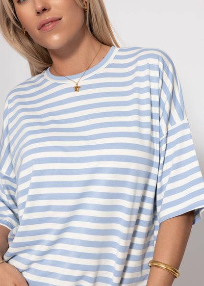 Edurne | Camiseta oversize a rayas · Azul y blanco