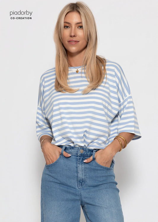 Edurne | Camiseta oversize a rayas · Azul y blanco