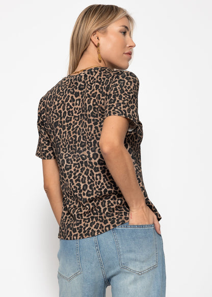 Perla | Camiseta estampado leopardo · Marrón