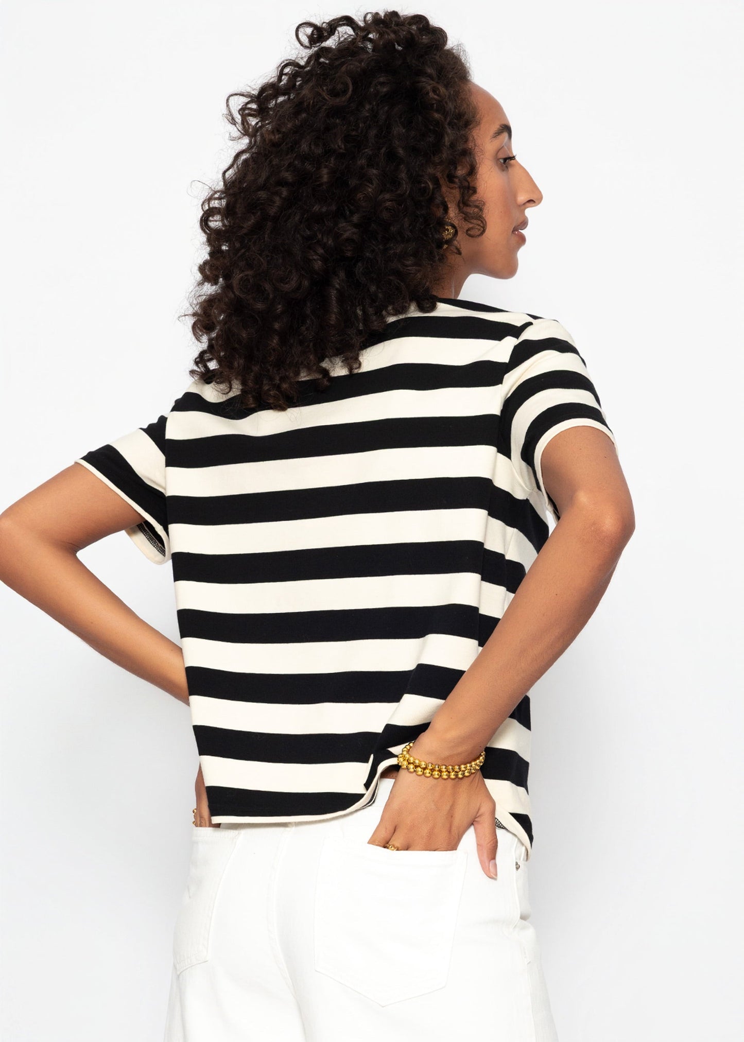 Maia | Camiseta a rayas · Negro y blanco roto